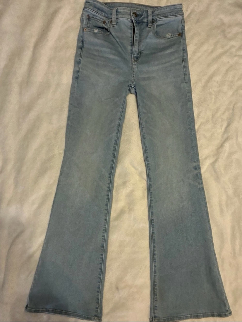 American Eagle Super High Rise Flare Jeans Size 2 Regular Light Wash